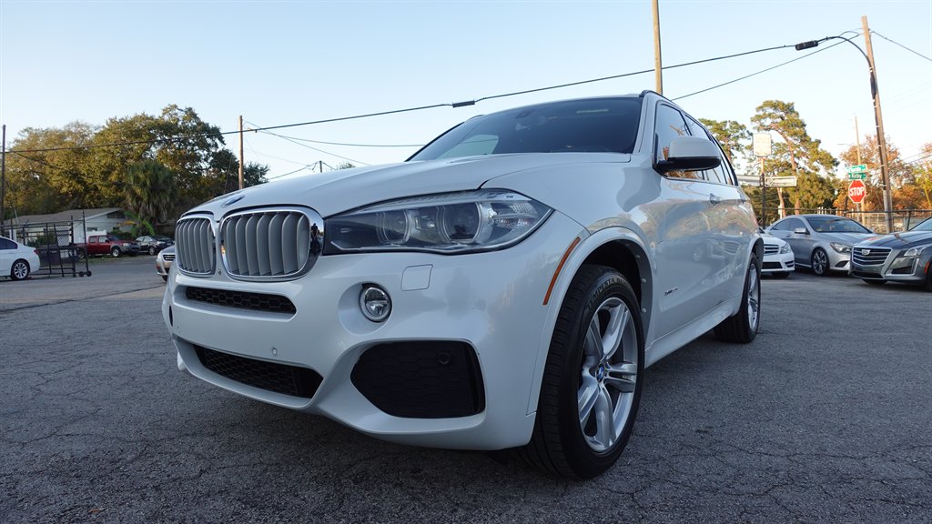 2016 BMW X5 xDrive50i's photo